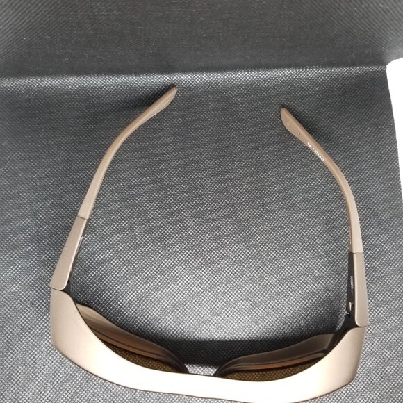 Cocoon Wide Line (ML) Sand Polarized Amber fit over sunglasses main image 6